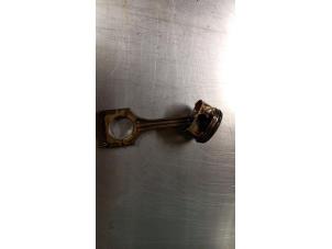 Used Connecting rod Volkswagen Polo V (6R) 1.2 TSI Price € 90,75 Inclusive VAT offered by TSI-Parts