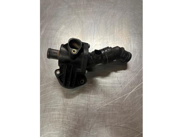 Begagnade Termostathus Volkswagen Touran (1T1/T2) 2.0 FSI 16V Pris € 30,00 Marginaltabell erbjuds av TSI-Parts / Allmotorparts B.V.