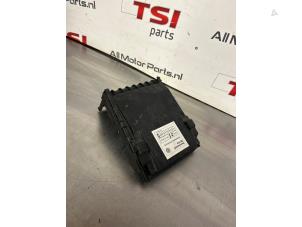 Gebrauchte Batterieabdeckung Volkswagen Tiguan (5N1/2) 1.4 TSI 16V Preis € 12,40 Mit Mehrwertsteuer angeboten von TSI-Parts