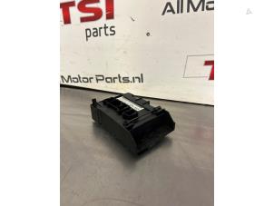 Used Comfort Module Volkswagen Tiguan (5N1/2) 1.4 TSI 16V Price € 37,50 Inclusive VAT offered by TSI-Parts