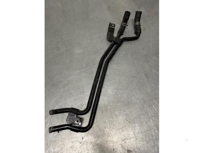 Begagnade Vattenrör Audi S4 (B8) S4 3.0 TFSI V6 24V Pris € 21,00 Marginaltabell erbjuds av TSI-Parts / Allmotorparts B.V.