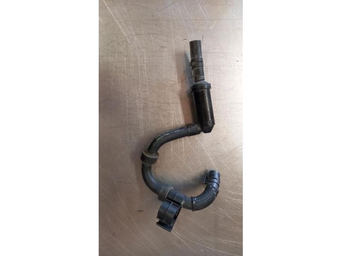 Używane Filtr weglowy Audi S6 (C7) 4.0 V8 TFSI Cena € 25,00 Procedura marży oferowane przez TSI-Parts / Allmotorparts B.V.