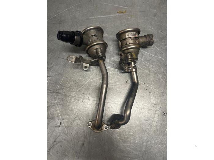 Gebrauchte AGR Ventil Audi A8 (D3) 4.2 V8 40V FSI Quattro Preis € 29,00 Margenregelung angeboten von TSI-Parts / Allmotorparts B.V.