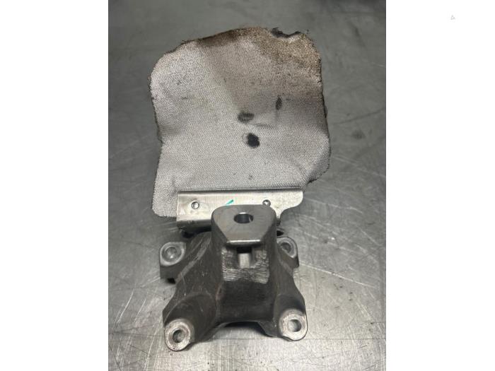 Used Engine mount Audi SQ5 (8RB) 3.0 TDI V6 24V Plus Price € 21,00 Margin scheme offered by TSI-Parts / Allmotorparts B.V.