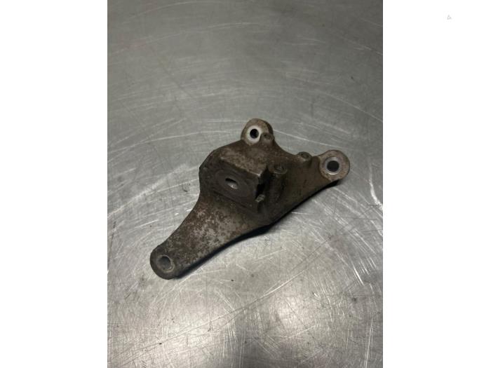 Gebrauchte Motorlager Audi S4 (B7) S4 4.2 V8 40V Preis € 21,00 Margenregelung angeboten von TSI-Parts / Allmotorparts B.V.