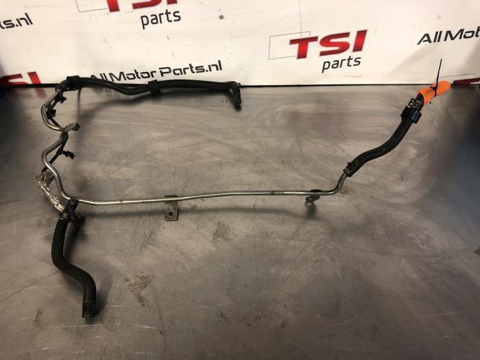Begagnade Vattenrör Audi A3 (8P1) 1.8 16V TFSI Pris € 21,00 Marginaltabell erbjuds av TSI-Parts / Allmotorparts B.V.