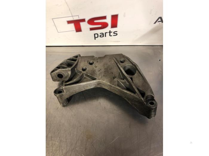 Gebrauchte Motorlager Audi A3 (8P1) 1.8 16V TFSI Preis € 9,50 Margenregelung angeboten von TSI-Parts / Allmotorparts B.V.