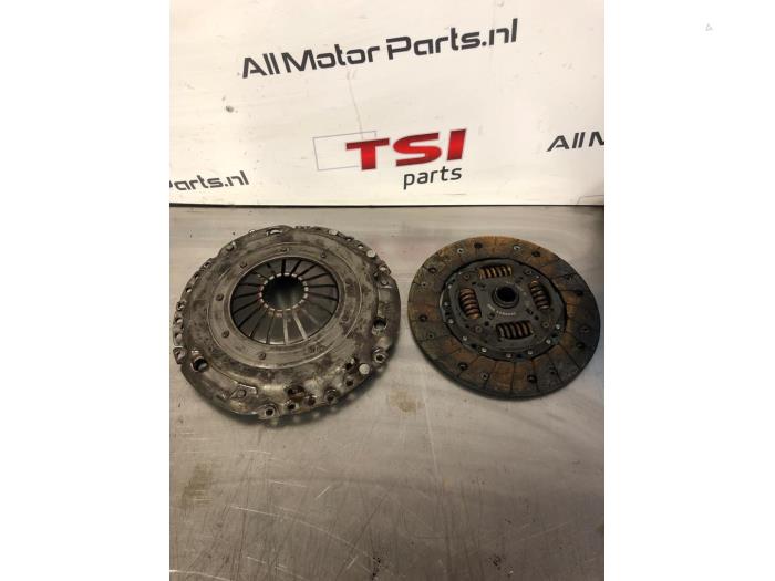 Begagnade Tryckplåt Volkswagen Caddy III (2KA,2KH,2CA,2CH) 1.6 TDI 16V Pris € 50,00 Marginaltabell erbjuds av TSI-Parts / Allmotorparts B.V.