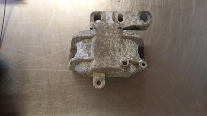 Used Engine mount Volkswagen Scirocco (137/13AD) 1.4 TSI 160 16V Price € 21,00 Margin scheme offered by TSI-Parts / Allmotorparts B.V.