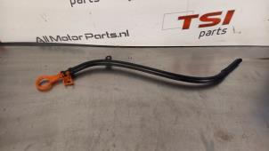 Begagnade Oljemätsticka Volkswagen Golf VI (5K1) 2.0 GTI 16V Pris € 18,15 Inklusive moms erbjuds av TSI-Parts / Allmotorparts B.V.