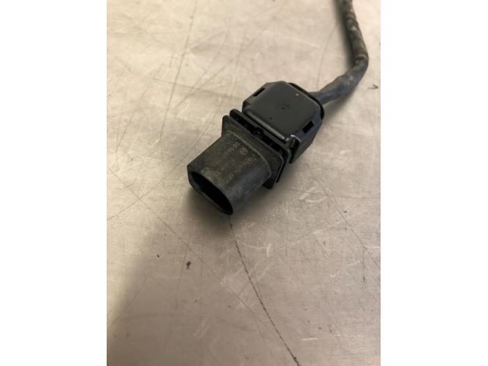 Lambda probe from a Volkswagen Golf Plus (5M1/1KP) 1.4 TSI 160 16V 2008