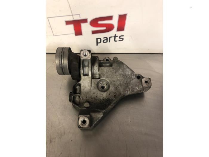 Usados Rodillo tensor correa múltiple Volkswagen Jetta III (1K2) 1.4 TSI 140 16V Precio € 21,00 Norma de margen ofrecido por TSI-Parts / Allmotorparts B.V.
