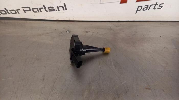 Begagnade Oljenivåsensor Audi SQ5 (8RB) 3.0 TDI V6 24V Pris € 25,00 Marginaltabell erbjuds av TSI-Parts / Allmotorparts B.V.