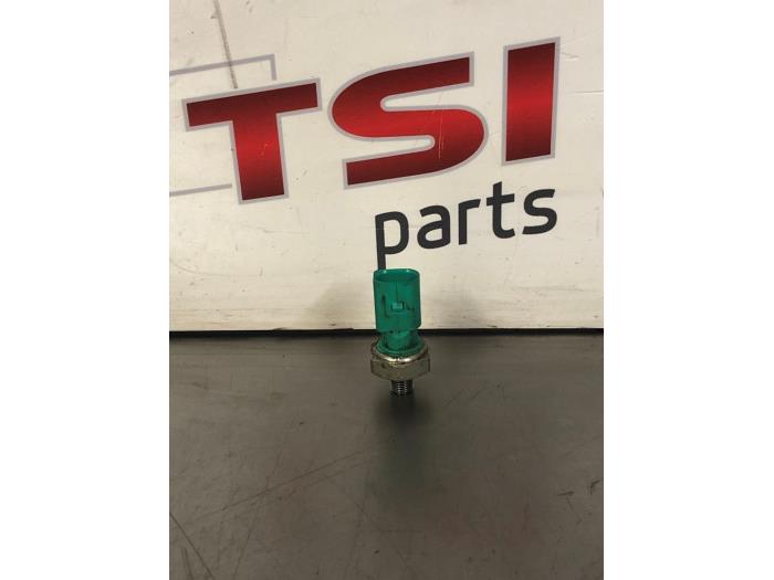 Gebrauchte Öldruck Schalter Audi A3 (8V1/8VK) 2.0 TDI 16V Quattro Preis € 8,00 Margenregelung angeboten von TSI-Parts / Allmotorparts B.V.