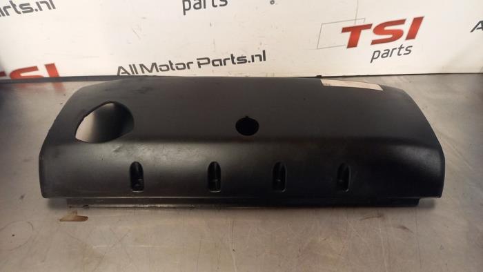 Gebrauchte Abdeckblech Motor Volkswagen Transporter/Caravelle T5 2.5 TDi 4Motion Preis € 25,00 Margenregelung angeboten von TSI-Parts / Allmotorparts B.V.