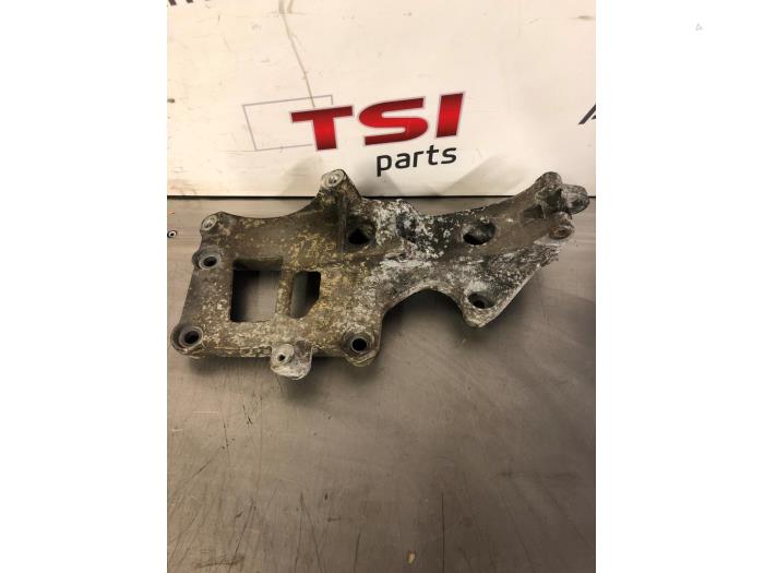 Gebrauchte Dynamostütze oben Seat Leon (1P1) 2.0 TFSI Cupra 16V Preis € 15,00 Margenregelung angeboten von TSI-Parts / Allmotorparts B.V.