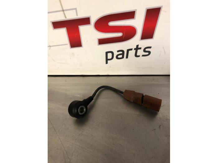 Begagnade Knackningssensor Seat Leon (1P1) 2.0 TFSI Cupra 16V Pris € 8,00 Marginaltabell erbjuds av TSI-Parts / Allmotorparts B.V.
