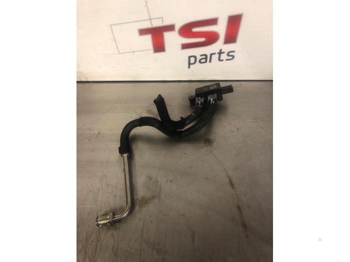 Begagnade Bränsletryckssensor Audi SQ5 (FYB/FYG) 3.0 TFSI V6 24V Pris € 33,00 Marginaltabell erbjuds av TSI-Parts / Allmotorparts B.V.