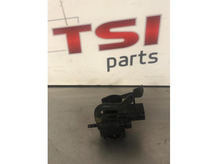 Usagé Débitmètre Audi SQ5 (FYB/FYG) 3.0 TFSI V6 24V Prix € 10,00 Règlement à la marge proposé par TSI-Parts / Allmotorparts B.V.