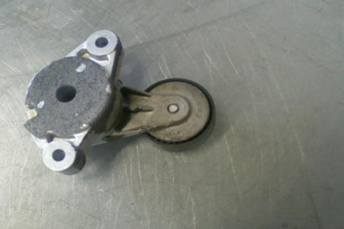 Usados Rodillo tensor correa múltiple Volkswagen Golf V (1K1) 1.4 TSI 140 16V Precio € 17,00 Norma de margen ofrecido por TSI-Parts / Allmotorparts B.V.