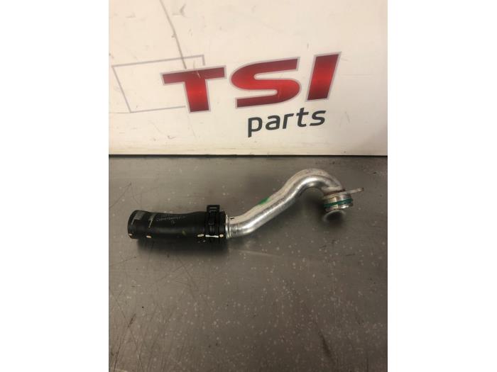 Begagnade Vattenrör Audi S8 (D4) 4.0 V8 TFSI 32V Pris € 21,00 Marginaltabell erbjuds av TSI-Parts / Allmotorparts B.V.