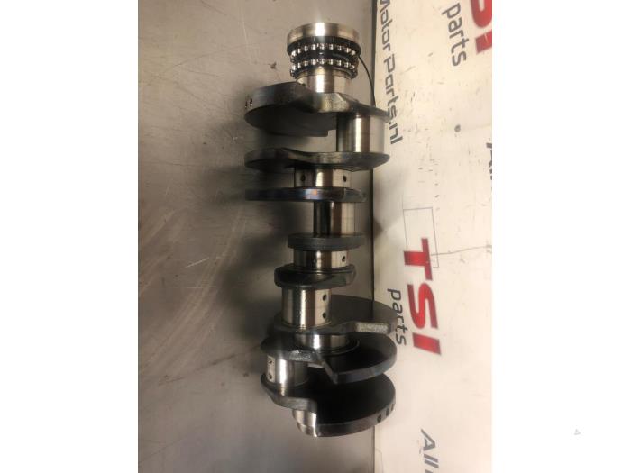 Używane Wal korbowy Audi S8 (D4) 4.0 V8 TFSI 32V Cena na żądanie oferowane przez TSI-Parts / Allmotorparts B.V.