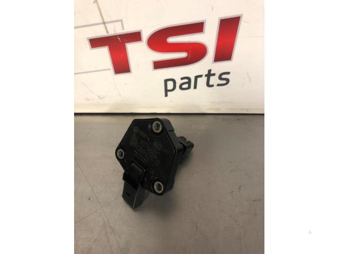 Begagnade Oljenivåsensor Volkswagen Golf VII (AUA) 2.0 GTD 16V Pris € 17,00 Marginaltabell erbjuds av TSI-Parts / Allmotorparts B.V.