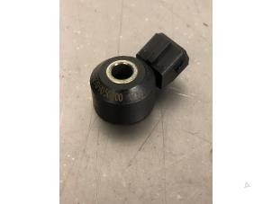 Klopfsensor van een Mercedes-Benz B (W246/W242) 1.6 B-200 BlueEFFICIENCY Turbo 16V 2016