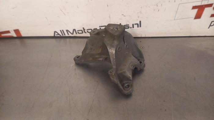 Used Engine mount Audi S6 (C7) 4.0 V8 TFSI Price € 17,00 Margin scheme offered by TSI-Parts / Allmotorparts B.V.