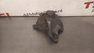 Support moteur d'un Audi S6 (C7) 4.0 V8 TFSI 2013