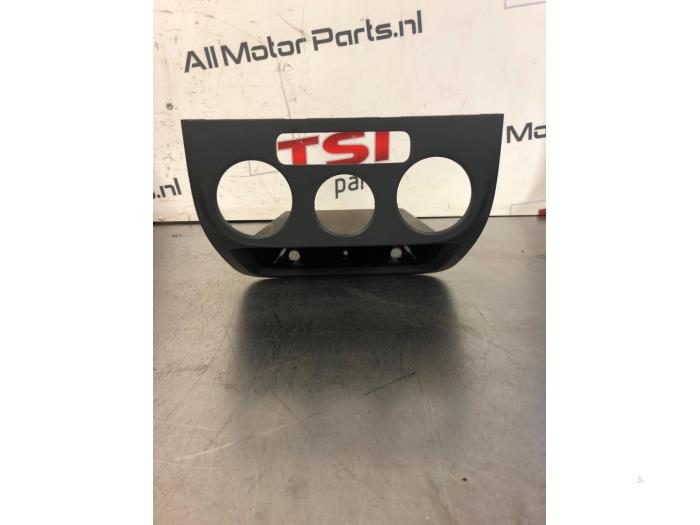 Używane Schowek Volkswagen Golf Plus (5M1/1KP) 1.4 TSI 160 16V Cena € 33,00 Procedura marży oferowane przez TSI-Parts / Allmotorparts B.V.