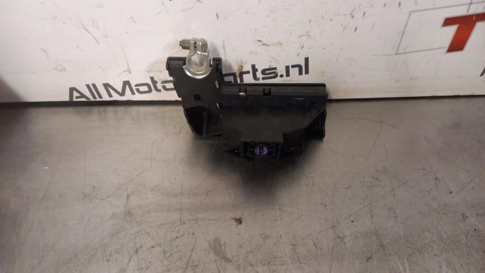 Używane Bezpiecznik Audi A1 (8X1/8XK) 1.4 TFSI 16V 122 Cena € 30,00 Procedura marży oferowane przez TSI-Parts / Allmotorparts B.V.