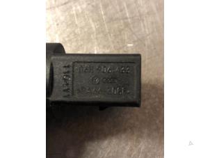 Kurbelwelle Sensor van een Volkswagen Golf VI (5K1) 2.0 GTI 16V 2010
