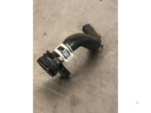 Wasserrohr van een Volkswagen Golf VIII (CD1) 2.0 GTI Clubsport 16V 2020
