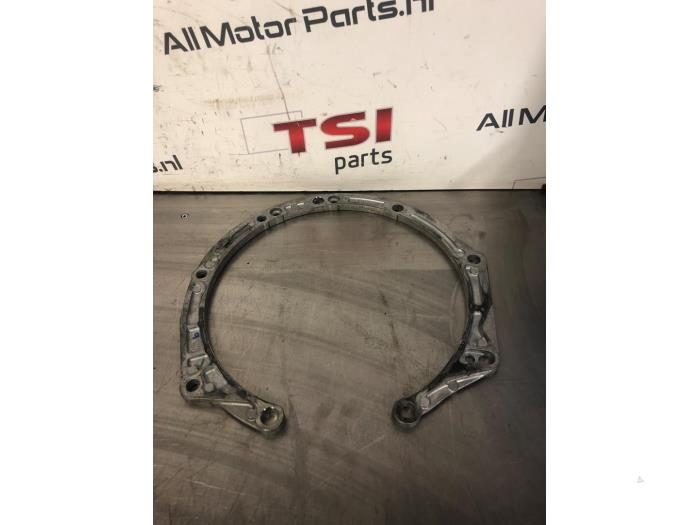 Usados Tabique intermedio Volkswagen Golf VIII (CD1) 2.0 GTI Clubsport 16V Precio € 8,00 Norma de margen ofrecido por TSI-Parts / Allmotorparts B.V.