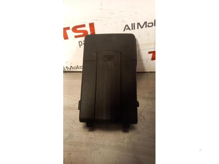 Begagnade Batterilock Audi A3 (8P1) 1.8 16V TFSI Pris € 8,00 Marginaltabell erbjuds av TSI-Parts / Allmotorparts B.V.