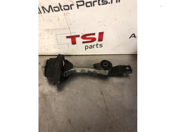 Used Engine mount Volkswagen Golf IV (1J1) 1.8 20V Turbo Price € 19,00 Margin scheme offered by TSI-Parts / Allmotorparts B.V.