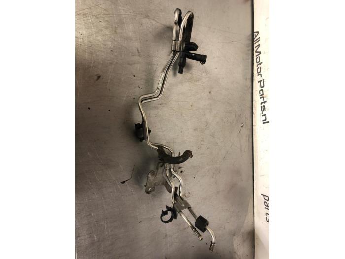 Usagé Conduit de carburant Volkswagen Transporter/Caravelle T5 2.0 TDI DRF Prix € 37,00 Règlement à la marge proposé par TSI-Parts / Allmotorparts B.V.