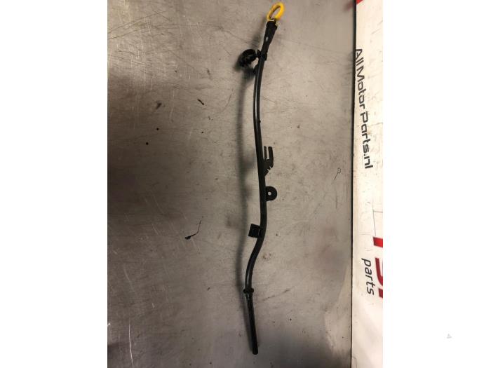 Gebrauchte Ölmessstab Volkswagen Transporter/Caravelle T5 2.0 TDI DRF Preis € 12,00 Margenregelung angeboten von TSI-Parts / Allmotorparts B.V.