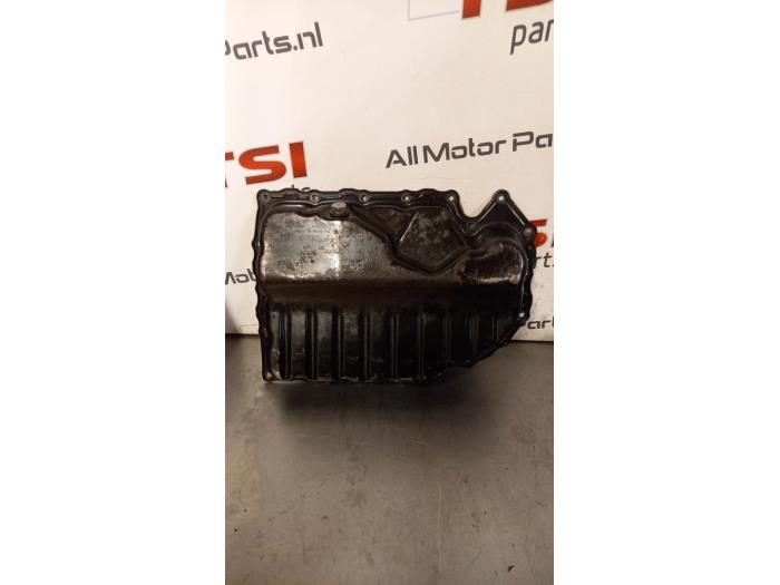 Usagé Couvercle carter Volkswagen Golf VI (5K1) 2.0 GTI 16V Prix € 25,00 Règlement à la marge proposé par TSI-Parts / Allmotorparts B.V.