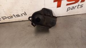 Couvercle de distribution d'un Volkswagen Golf VI (5K1) 2.0 GTI 16V 2011