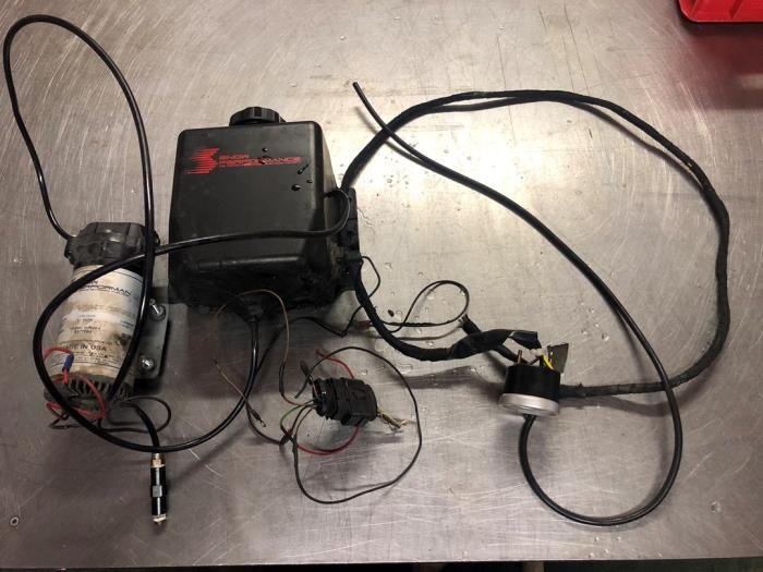 Begagnade Vattenpump Volkswagen Golf VII (AUA) 2.0 R 4Motion 16V Pris € 393,00 Marginaltabell erbjuds av TSI-Parts / Allmotorparts B.V.