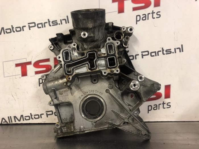 Gebrauchte Kettenkasten Deckel Mercedes E Estate (S213) E-300 EQ Boost 2.0 Turbo 16V Preis € 124,00 Margenregelung angeboten von TSI-Parts / Allmotorparts B.V.