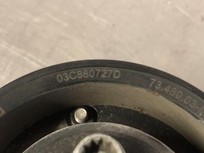 Pompe à eau d'un Volkswagen Golf Plus (5M1/1KP) 1.4 TSI 160 16V 2008