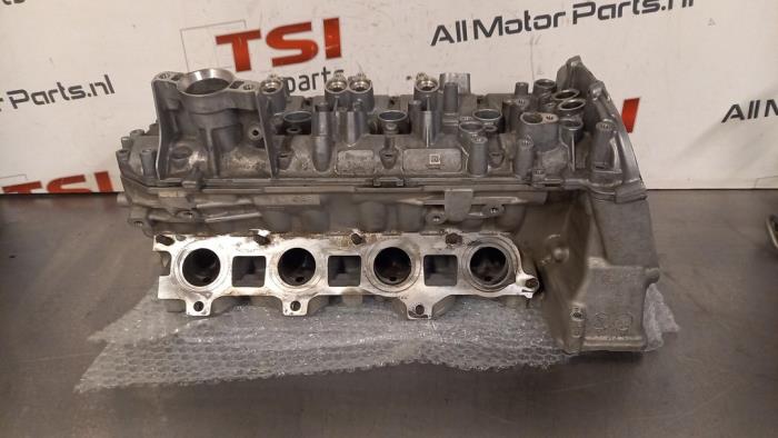 Usagé Culasse Audi S8 (D4) 4.0 V8 TFSI 32V Prix € 2.066,00 Règlement à la marge proposé par TSI-Parts / Allmotorparts B.V.