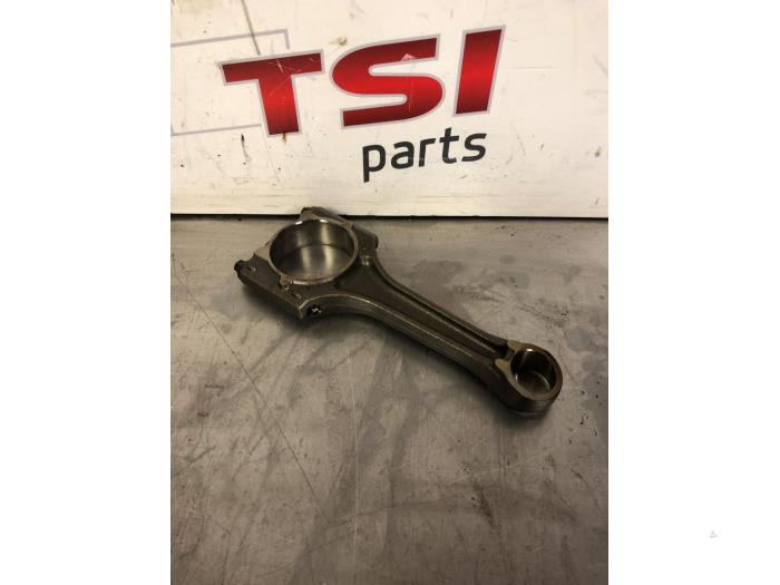 Używane Korbowód Audi A4 (B8) 1.8 TFSI 16V Cena € 58,00 Procedura marży oferowane przez TSI-Parts / Allmotorparts B.V.