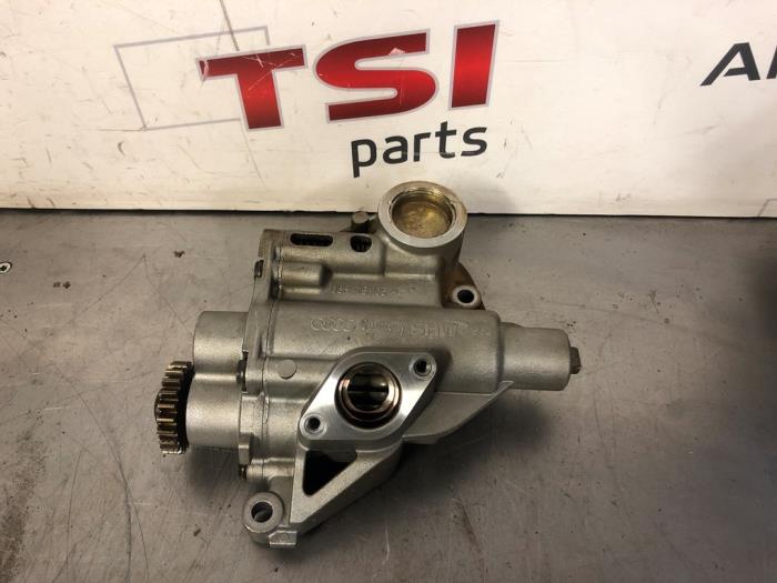Używane Pompa oleju Audi A4 Avant (B8) 1.8 TFSI 16V Cena € 70,00 Procedura marży oferowane przez TSI-Parts / Allmotorparts B.V.