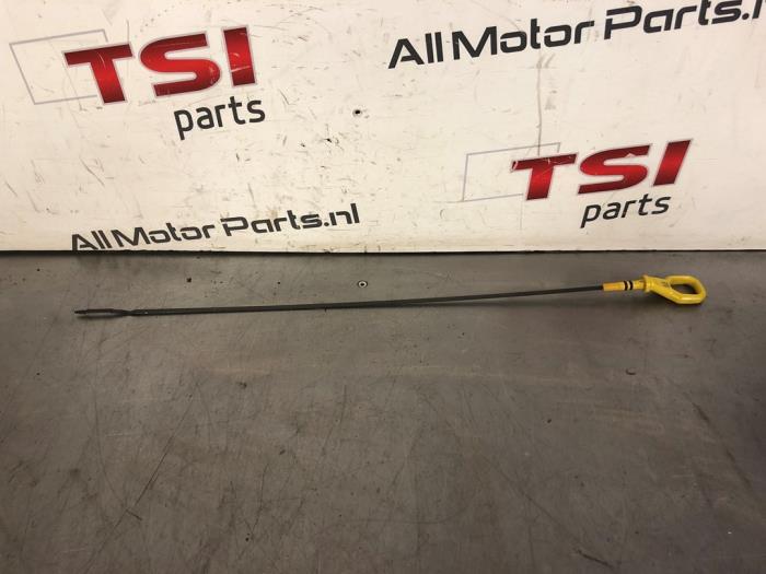 Gebrauchte Ölmessstab Seat Arona (KJX) 1.0 TSI 12V Preis € 8,00 Margenregelung angeboten von TSI-Parts / Allmotorparts B.V.