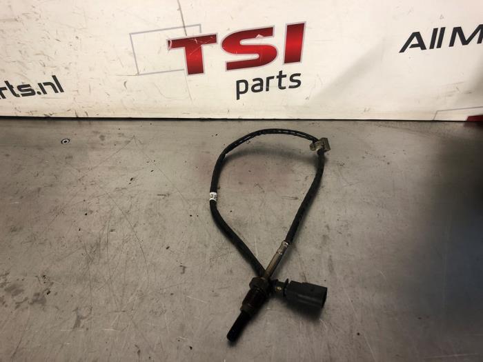 Usagé Sensor température d’échappement Volkswagen Crafter 2.0 TDI Prix € 29,00 Règlement à la marge proposé par TSI-Parts / Allmotorparts B.V.
