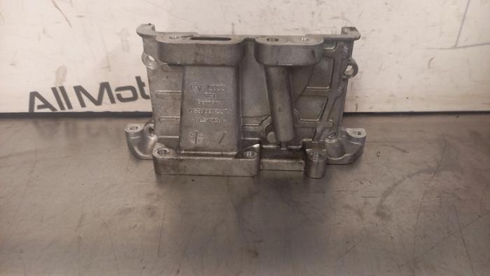 Gebrauchte Abdeckblech Motor Audi A6 (C7) 3.0 TDI V6 24V Quattro Preis € 17,00 Margenregelung angeboten von TSI-Parts / Allmotorparts B.V.